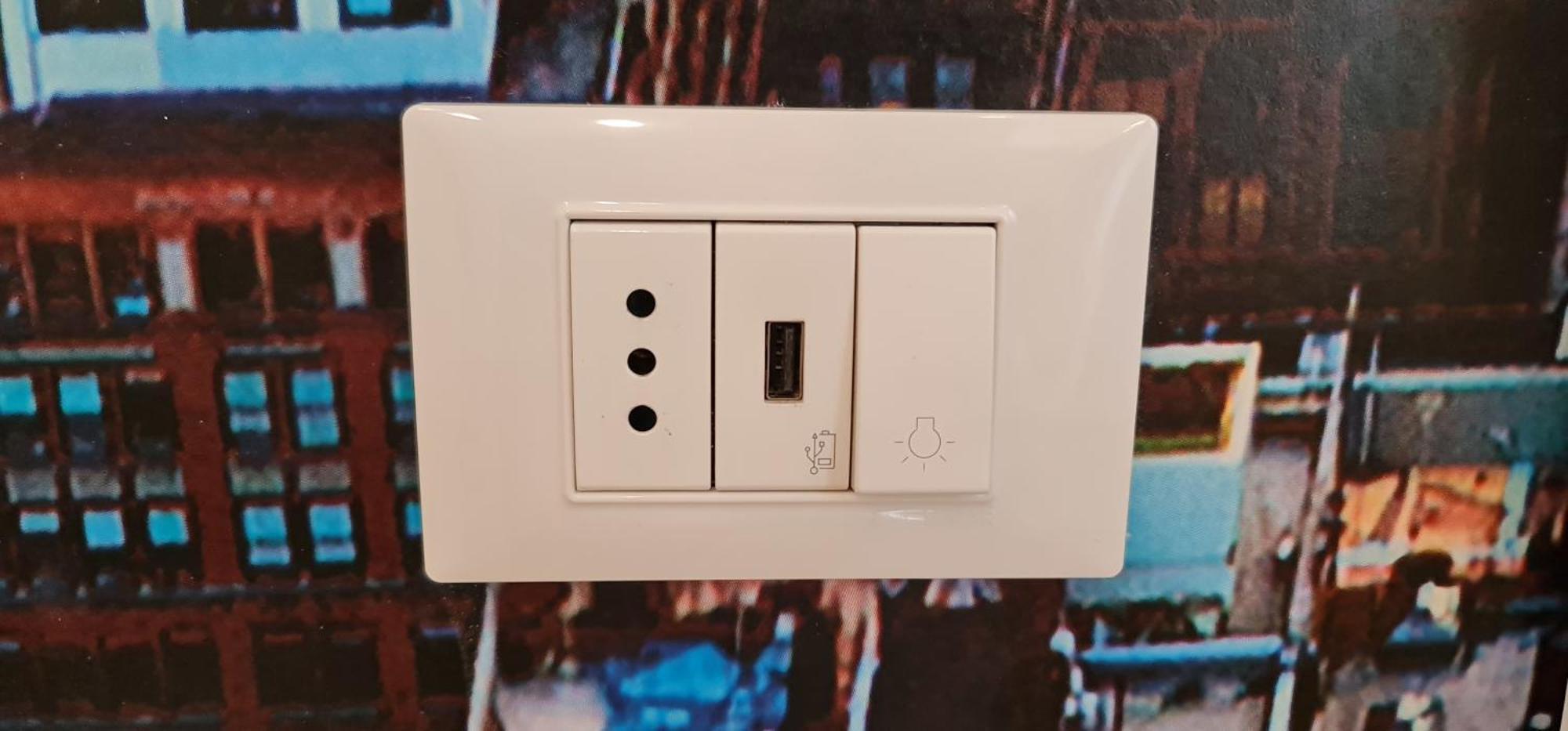 Bsuites Trieste In Centro Storico Con Wifi Padova Ruang foto